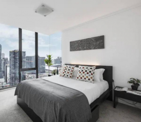 Cradle the Clouds - Southbank Stay with Parking